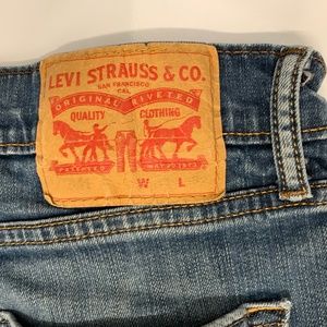 541 Levis